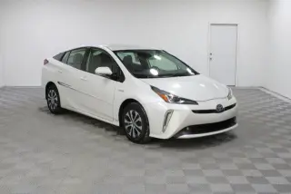 Toyota Prius 2019 AWD LE AWD-e 4dr Hatchback