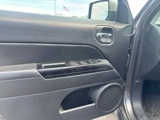Jeep Patriot 2017 4x4 Latitude 4dr SUV
