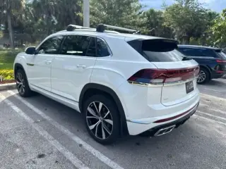 Volkswagen Atlas Cross Sport 2024 AWD SEL Premium R-Line 4Motion 4dr SUV