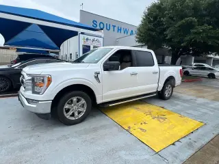 Ford F-150 2023 4x2 XL 4dr SuperCrew 5.5 ft. SB