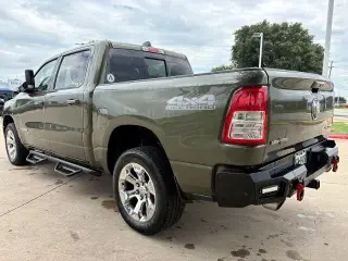 Ram 1500 2020 4x4 Lone Star 4dr Crew Cab 5.6 ft. SB Pickup