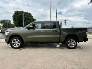 Ram 1500 2020 4x4 Lone Star 4dr Crew Cab 5.6 ft. SB Pickup