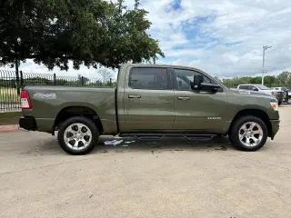 Ram 1500 2020 4x4 Lone Star 4dr Crew Cab 5.6 ft. SB Pickup