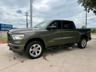 Ram 1500 2020 4x4 Lone Star 4dr Crew Cab 5.6 ft. SB Pickup