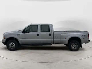 Ford F-350 Super Duty 2002 4dr Crew Cab XL 4WD LB DRW