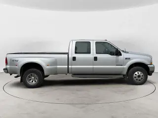 Ford F-350 Super Duty 2002 4dr Crew Cab XL 4WD LB DRW