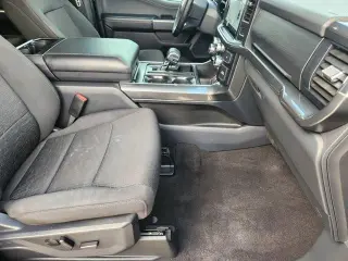 Ford F-150 2023 4x2 Lariat 4dr SuperCrew 6.5 ft. SB