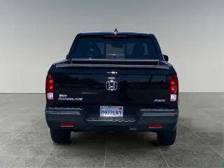 Honda Ridgeline 2020 AWD Black Edition 4dr Crew Cab 5.3 ft. SB