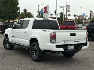 Toyota Tacoma 2022 4x2 TRD Sport 4dr Double Cab 5.0 ft SB