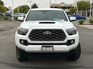 Toyota Tacoma 2022 4x2 TRD Sport 4dr Double Cab 5.0 ft SB