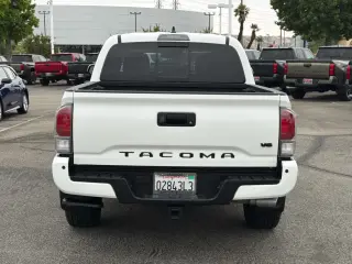 Toyota Tacoma 2022 4x2 TRD Sport 4dr Double Cab 5.0 ft SB
