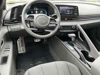Hyundai ELANTRA 2025 SEL Sport 4dr Sedan