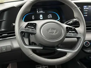 Hyundai ELANTRA 2025 SEL Sport 4dr Sedan