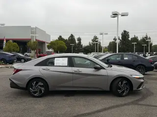 Hyundai ELANTRA 2025 SEL Sport 4dr Sedan