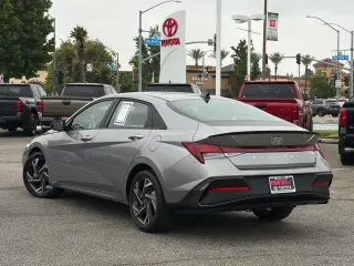 Hyundai ELANTRA 2025 SEL Sport 4dr Sedan