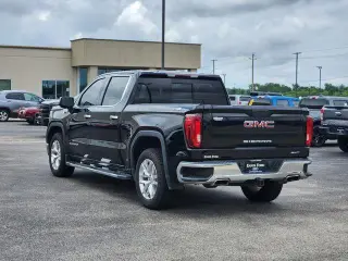 GMC Sierra 1500 2019 4x4 SLT 4dr Crew Cab 6.6 ft. SB
