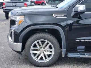 GMC Sierra 1500 2019 4x4 SLT 4dr Crew Cab 6.6 ft. SB