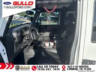 Jeep Wrangler Unlimited 2017 4x4 Sahara 4dr SUV