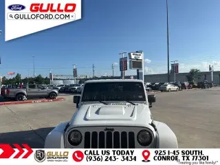 Jeep Wrangler Unlimited 2017 4x4 Sahara 4dr SUV