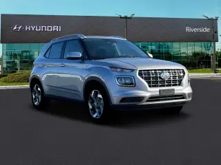 Hyundai VENUE 2025 SEL 4dr Crossover