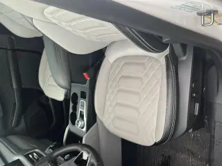 Ford Escape Plug-In Hybrid 2023 Base 4dr SUV