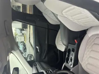 Ford Escape Plug-In Hybrid 2023 Base 4dr SUV