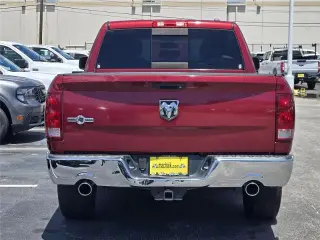Ram 1500 2012 4x2 Lone Star 4dr Crew Cab 5.5 ft. SB Pickup