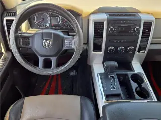 Ram 1500 2012 4x2 Lone Star 4dr Crew Cab 5.5 ft. SB Pickup