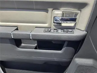 Ram 1500 2012 4x2 Lone Star 4dr Crew Cab 5.5 ft. SB Pickup
