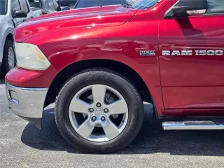 Ram 1500 2012 4x2 Lone Star 4dr Crew Cab 5.5 ft. SB Pickup