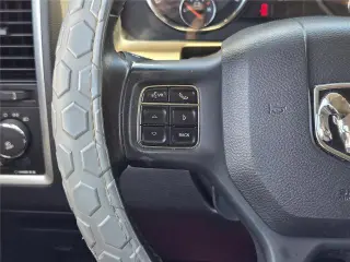 Ram 1500 2012 4x2 Lone Star 4dr Crew Cab 5.5 ft. SB Pickup