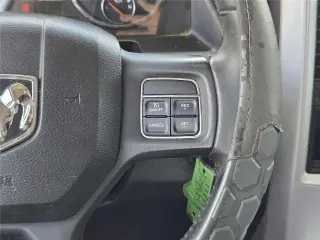 Ram 1500 2012 4x2 Lone Star 4dr Crew Cab 5.5 ft. SB Pickup