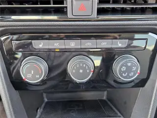 Volkswagen Taos 2023 SE 4dr SUV