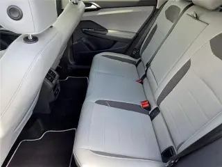 Volkswagen Taos 2023 SE 4dr SUV