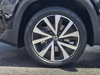 Volkswagen Taos 2023 SE 4dr SUV