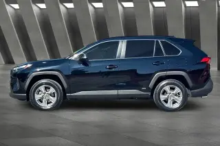 Toyota RAV4 Hybrid 2024 AWD XLE 4dr SUV