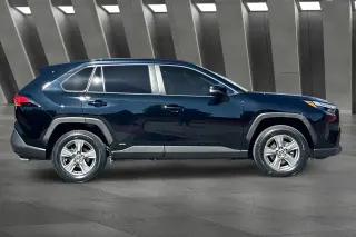 Toyota RAV4 Hybrid 2024 AWD XLE 4dr SUV