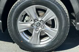 Toyota RAV4 Hybrid 2024 AWD XLE 4dr SUV