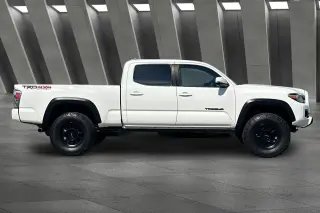 Toyota Tacoma 2021 4x4 TRD Off-Road 4dr Double Cab 6.1 ft LB