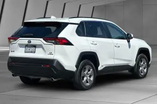 Toyota RAV4 Hybrid 2022 AWD LE 4dr SUV