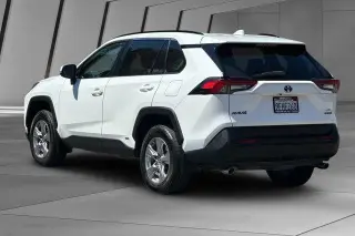 Toyota RAV4 Hybrid 2022 AWD LE 4dr SUV