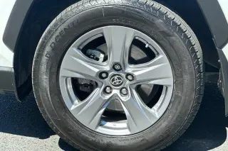 Toyota RAV4 Hybrid 2022 AWD LE 4dr SUV