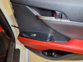 Toyota Camry 2019 XLE V6 4dr Sedan