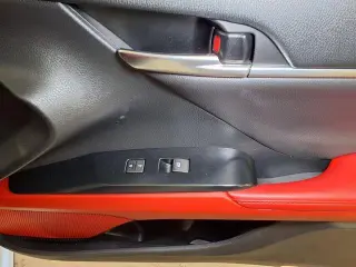 Toyota Camry 2019 XLE V6 4dr Sedan