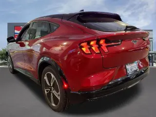 Ford Mustang Mach-E 2023 Premium 4dr SUV