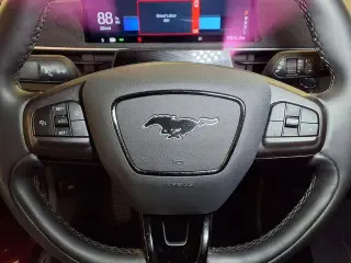 Ford Mustang Mach-E 2023 Premium 4dr SUV
