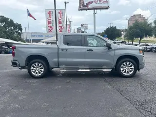 Chevrolet Silverado 1500 2025 4x2 Custom 4dr Crew Cab 5.8 ft. SB