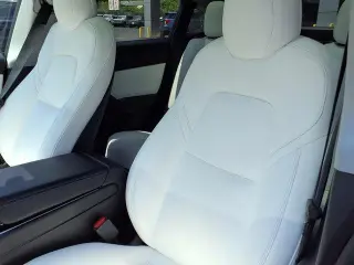 Tesla Model Y 2020 AWD Long Range 4dr Crossover