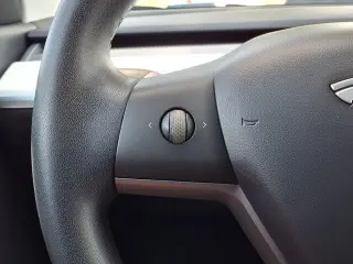 Tesla Model Y 2020 AWD Long Range 4dr Crossover