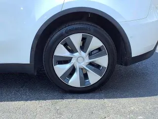 Tesla Model Y 2020 AWD Long Range 4dr Crossover